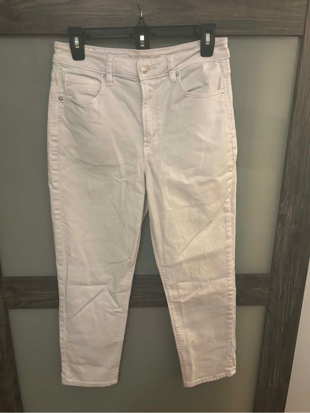 American Eagle Outfitters White Stretch Ankle Jeans
